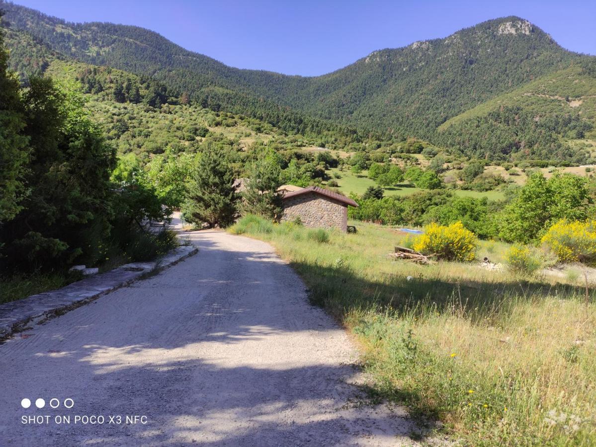 Oneiropagidasuites Калаврита Экстерьер фото