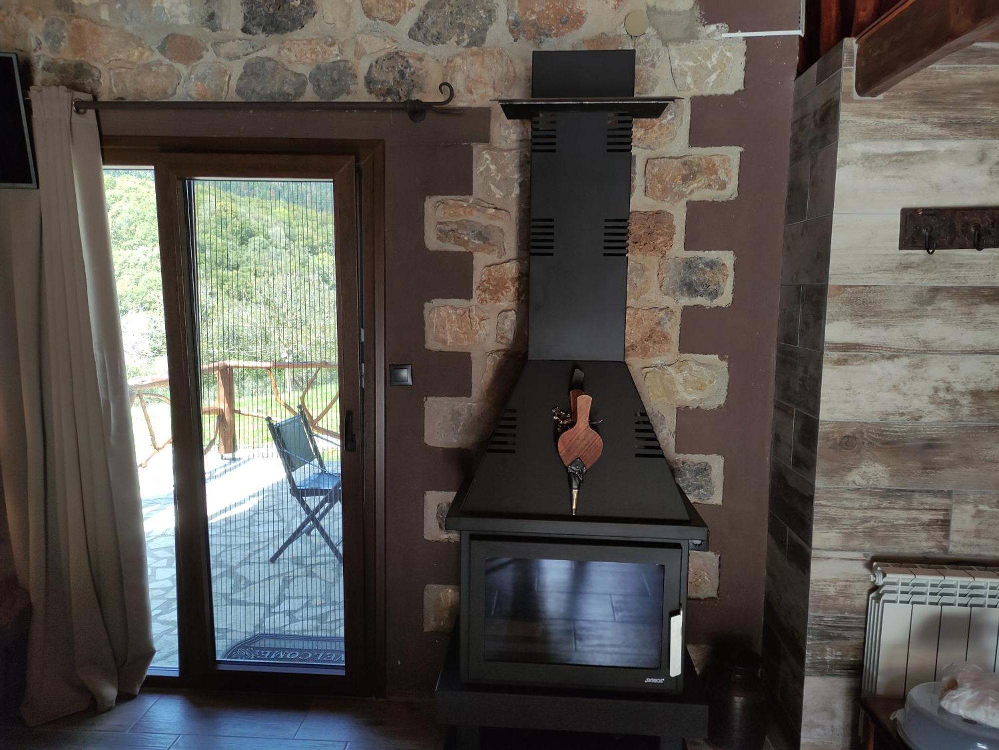 Oneiropagidasuites Калаврита Номер фото